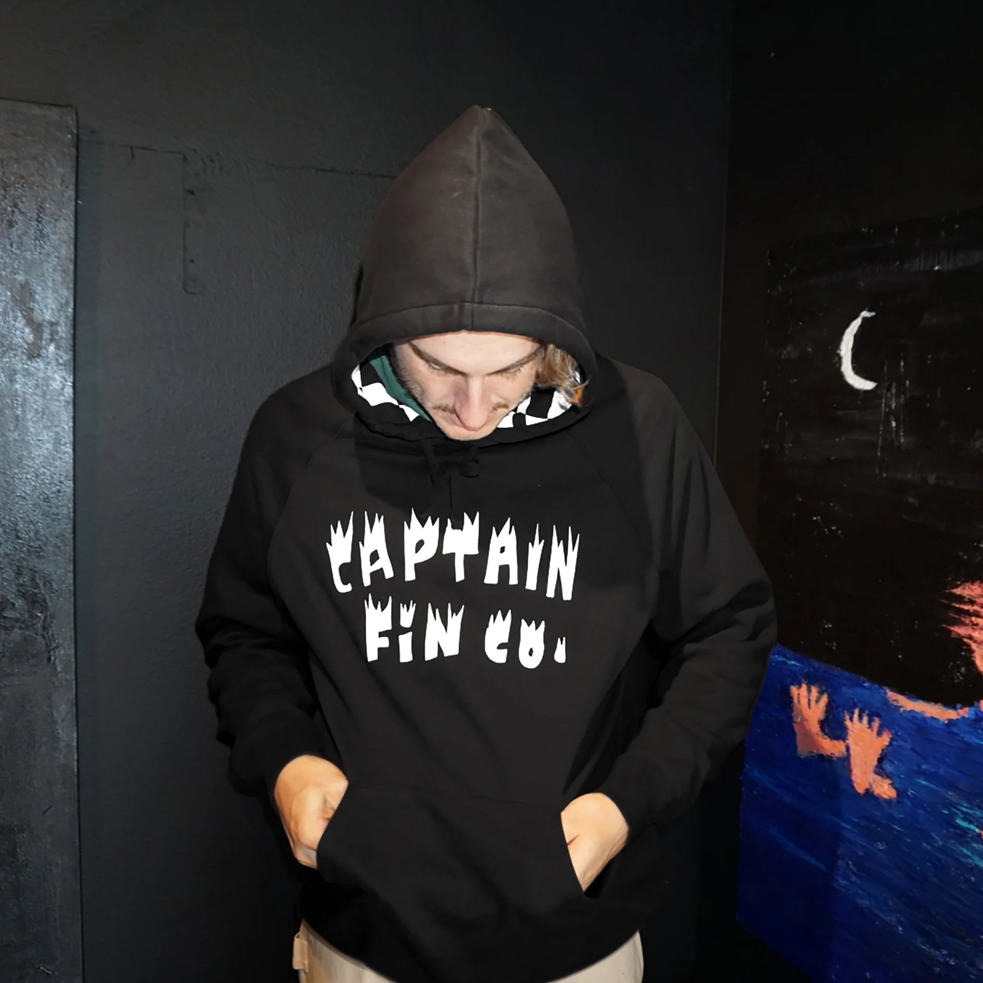 Downward Spiral Pullover フーディー – キャプテンフィン公式